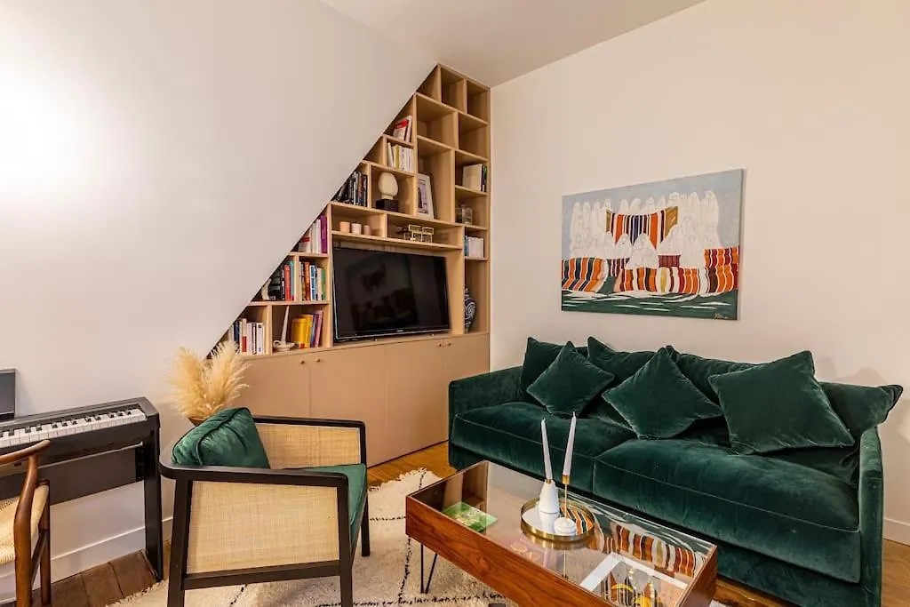 公寓 Chic Parisian Haven: Designer In The Heart Of